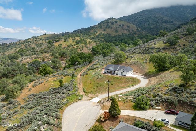 27140 Shut Out Place, Tehachapi, CA 93561