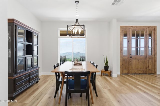 27140 Shut Out Place, Tehachapi, CA 93561