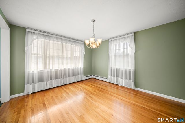 94 Raymond Road, Windsor Locks, CT 06096