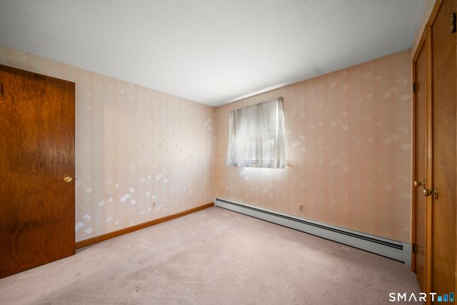 94 Raymond Road, Windsor Locks, CT 06096