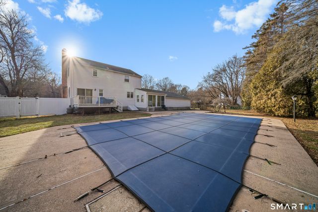 94 Raymond Road, Windsor Locks, CT 06096