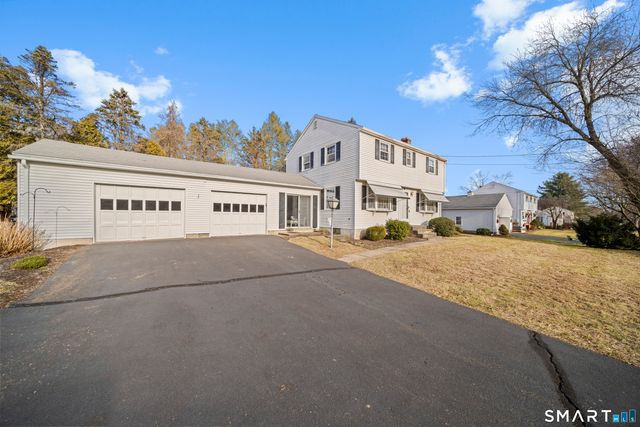 94 Raymond Road, Windsor Locks, CT 06096