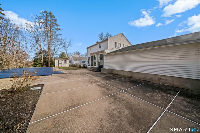 94 Raymond Road, Windsor Locks, CT 06096