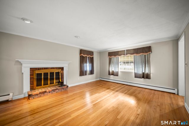 94 Raymond Road, Windsor Locks, CT 06096