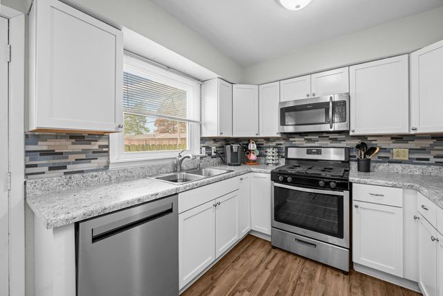 4315 26th Avenue, Moline, IL 61265