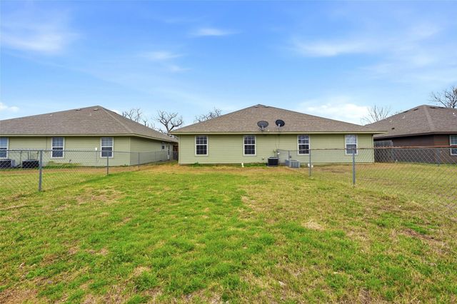 1023 Rice Street 101, Denison, TX 75020
