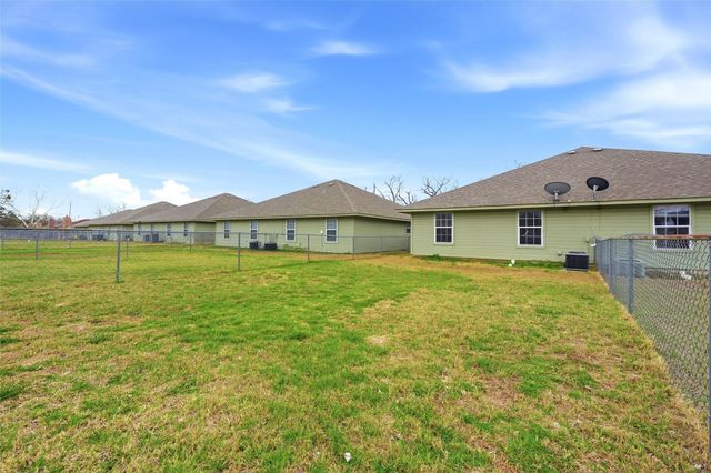 1023 Rice Street 101, Denison, TX 75020