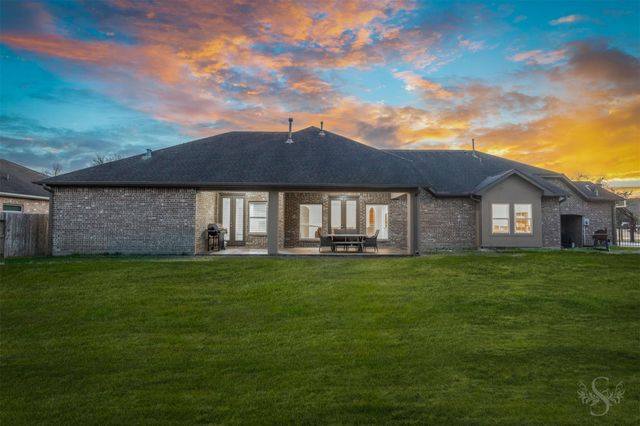 32434 Waterford Crest Ln, Fulshear, TX 77441