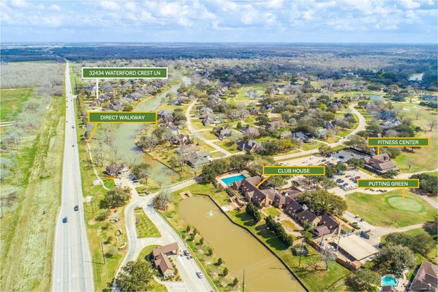 32434 Waterford Crest Ln, Fulshear, TX 77441