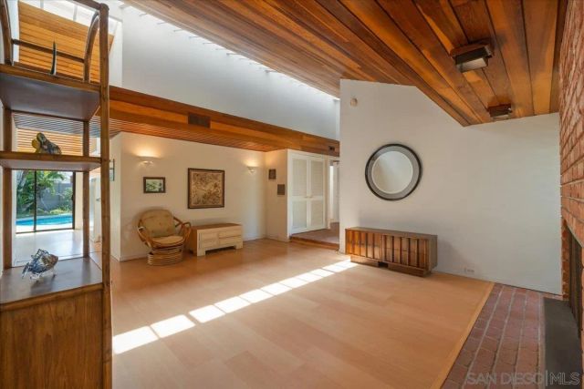 5643 Bloch St, San Diego, CA 92122