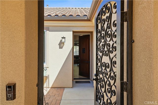 17074 Broken Rock Court, Riverside, CA 92503
