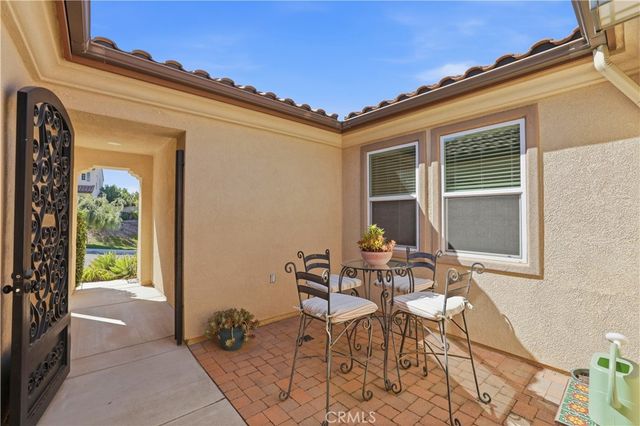 17074 Broken Rock Court, Riverside, CA 92503