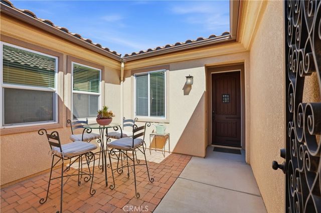 17074 Broken Rock Court, Riverside, CA 92503
