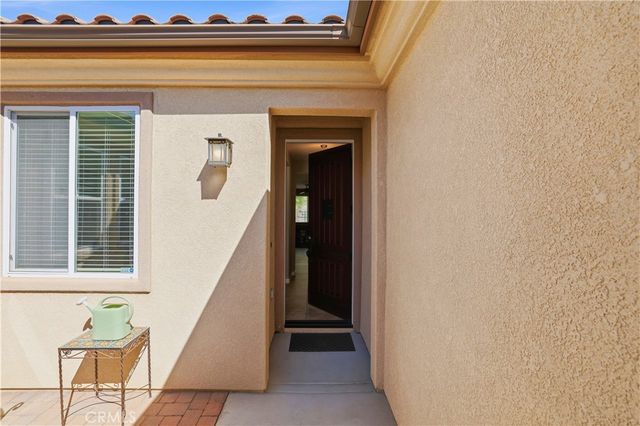 17074 Broken Rock Court, Riverside, CA 92503