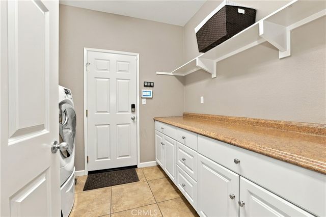 17074 Broken Rock Court, Riverside, CA 92503