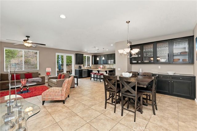 17074 Broken Rock Court, Riverside, CA 92503