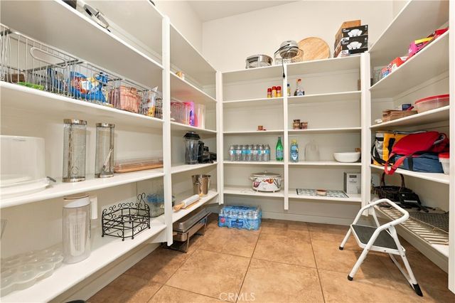 17074 Broken Rock Court, Riverside, CA 92503