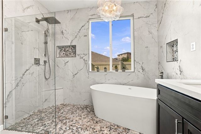 17074 Broken Rock Court, Riverside, CA 92503