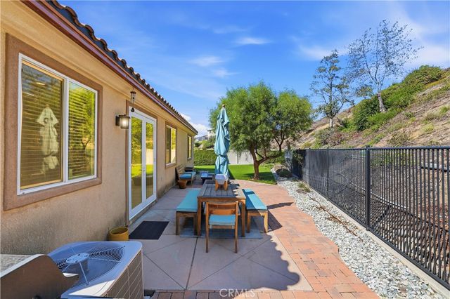 17074 Broken Rock Court, Riverside, CA 92503
