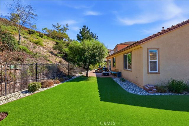 17074 Broken Rock Court, Riverside, CA 92503