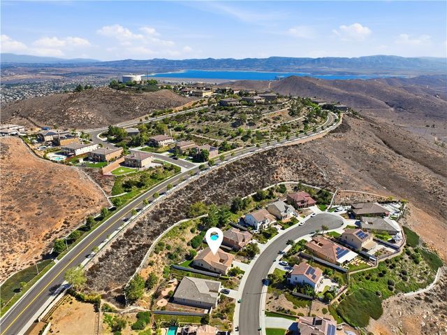 17074 Broken Rock Court, Riverside, CA 92503