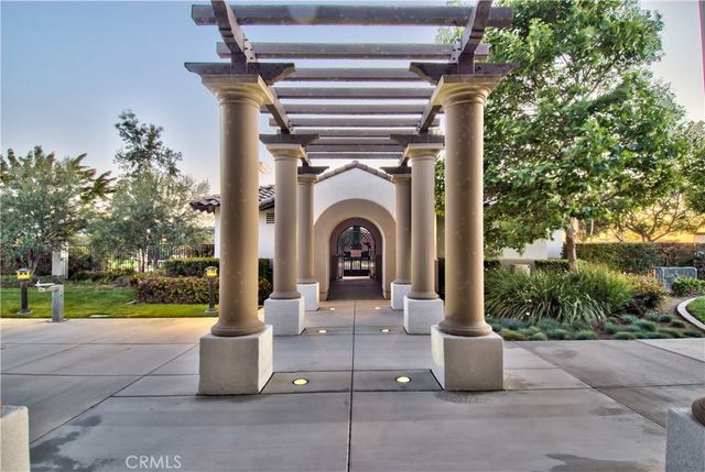 17074 Broken Rock Court, Riverside, CA 92503