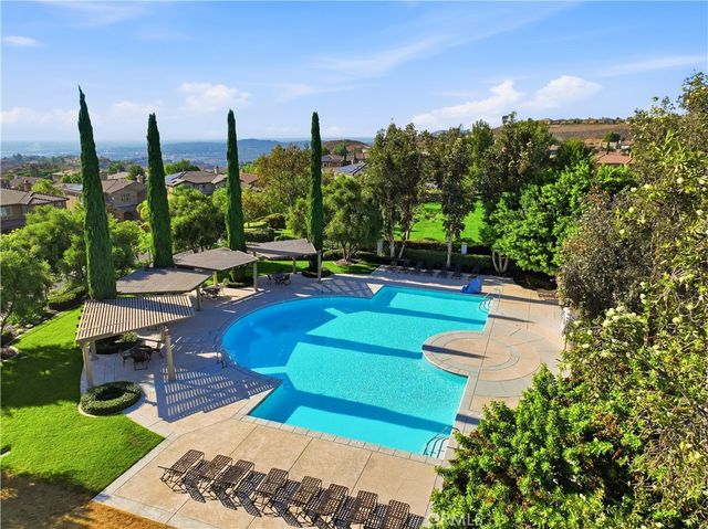 17074 Broken Rock Court, Riverside, CA 92503