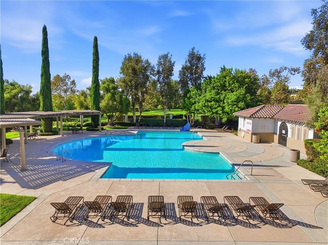 17074 Broken Rock Court, Riverside, CA 92503
