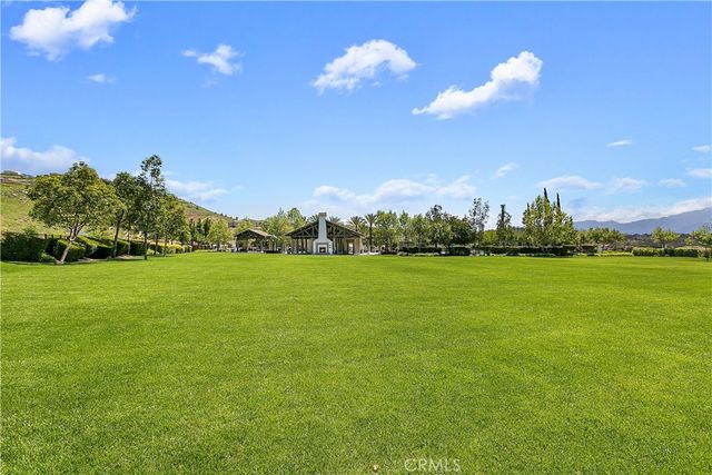 17074 Broken Rock Court, Riverside, CA 92503
