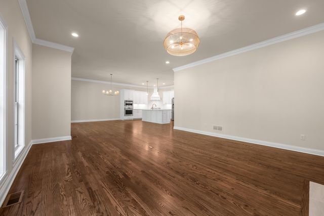 372 Weston Park, Lexington, KY 40515