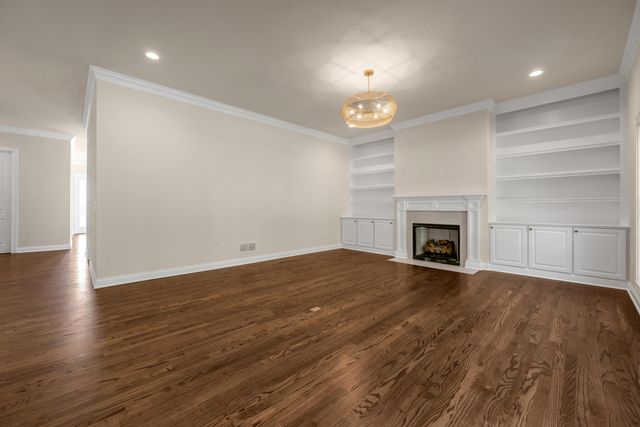 372 Weston Park, Lexington, KY 40515