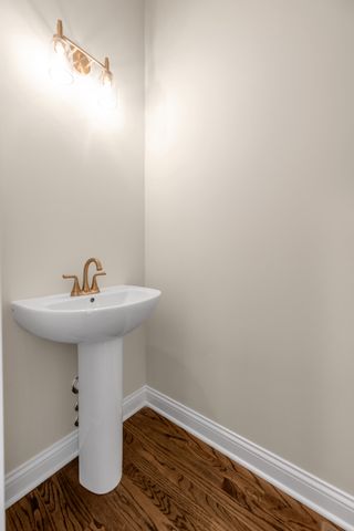 372 Weston Park, Lexington, KY 40515