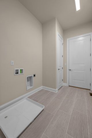 372 Weston Park, Lexington, KY 40515