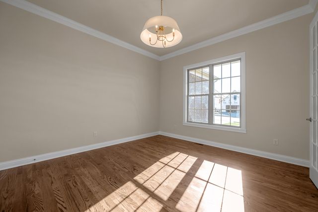 372 Weston Park, Lexington, KY 40515