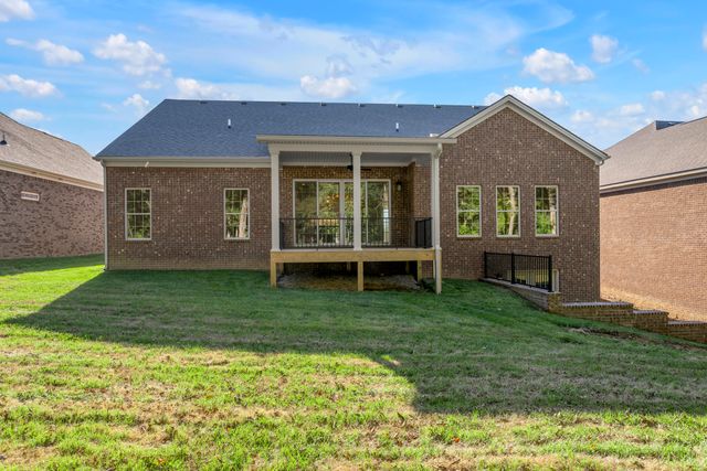 372 Weston Park, Lexington, KY 40515