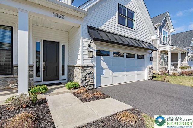 1862 Franklin Way, South Whitehall Twp, PA 18104