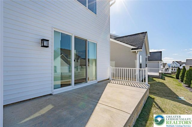 1862 Franklin Way, South Whitehall Twp, PA 18104