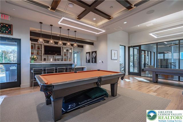 1862 Franklin Way, South Whitehall Twp, PA 18104