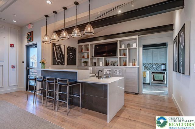 1862 Franklin Way, South Whitehall Twp, PA 18104