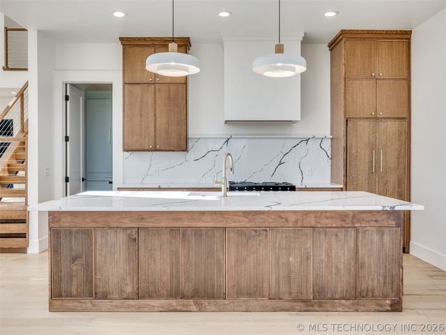 295 Falcon Tree Loop, Eufaula, OK 74432