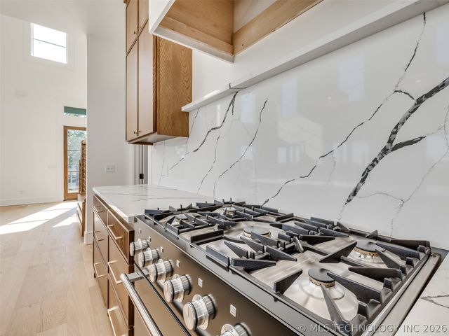 295 Falcon Tree Loop, Eufaula, OK 74432