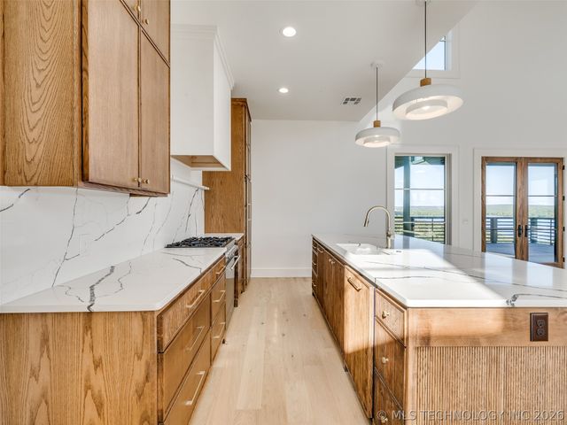 295 Falcon Tree Loop, Eufaula, OK 74432