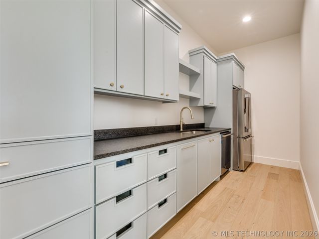 295 Falcon Tree Loop, Eufaula, OK 74432