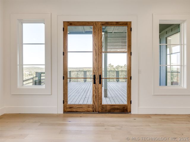 295 Falcon Tree Loop, Eufaula, OK 74432