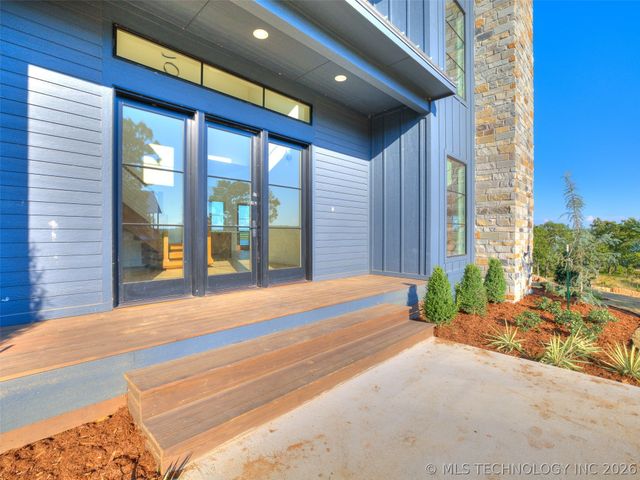 295 Falcon Tree Loop, Eufaula, OK 74432