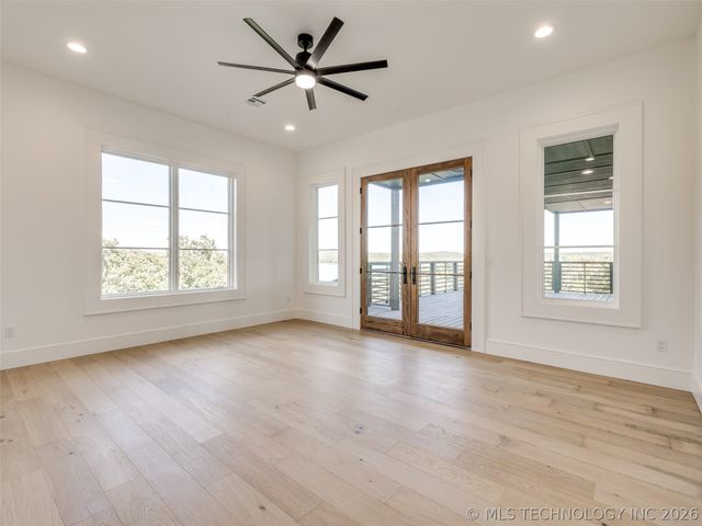 295 Falcon Tree Loop, Eufaula, OK 74432