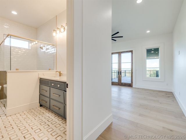 295 Falcon Tree Loop, Eufaula, OK 74432