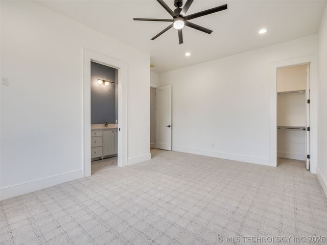 295 Falcon Tree Loop, Eufaula, OK 74432