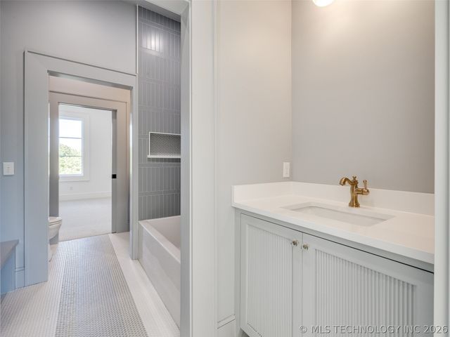 295 Falcon Tree Loop, Eufaula, OK 74432