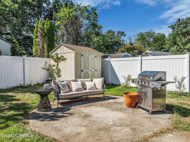 67 Leonard Avenue, Atlantic Highlands, NJ 07716